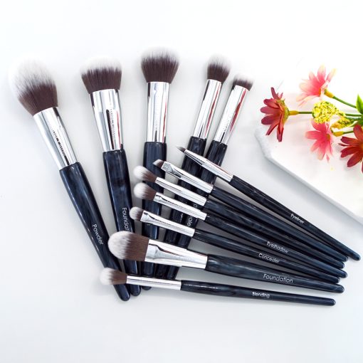 Daniel Laura Luxe brush set